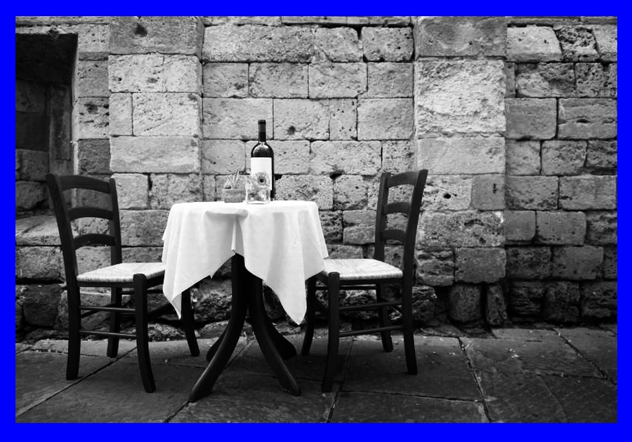 The Sit Down by Graffiti Bleu
